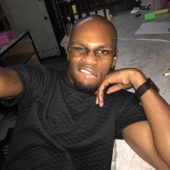 Meet your Posher, Alfonzo - Picture 1 of 1